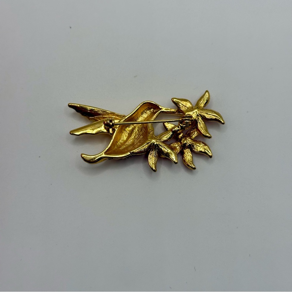 Vintage Hummingbird Brooch Set with Gold Tone Red Flower & Bronze Heart Locket - Picture 3 of 9